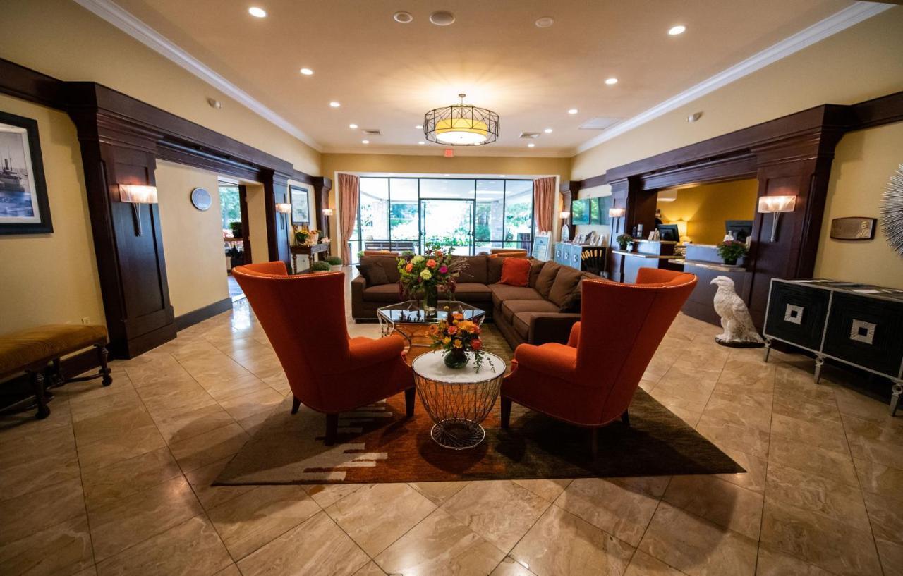 Holiday Inn Bar Harbor Regency Hotel By Ihg Екстериор снимка