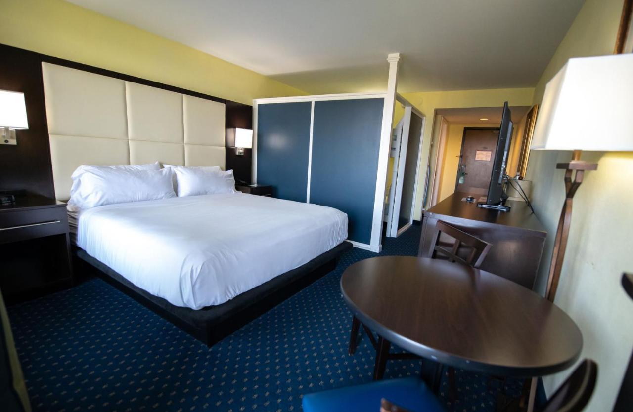 Holiday Inn Bar Harbor Regency Hotel By Ihg Екстериор снимка