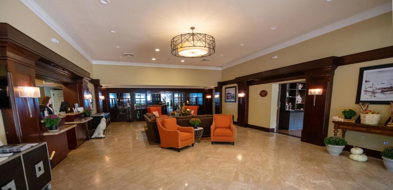 Holiday Inn Bar Harbor Regency Hotel By Ihg Екстериор снимка