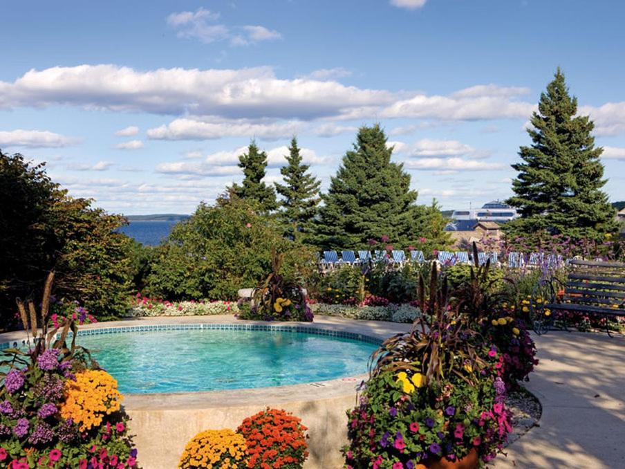 Holiday Inn Bar Harbor Regency Hotel By Ihg Екстериор снимка